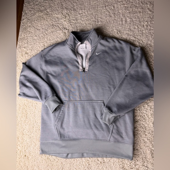 Nike Tops - Women’s Small Nike Light Gray Quarter-Zip Sweatshirt